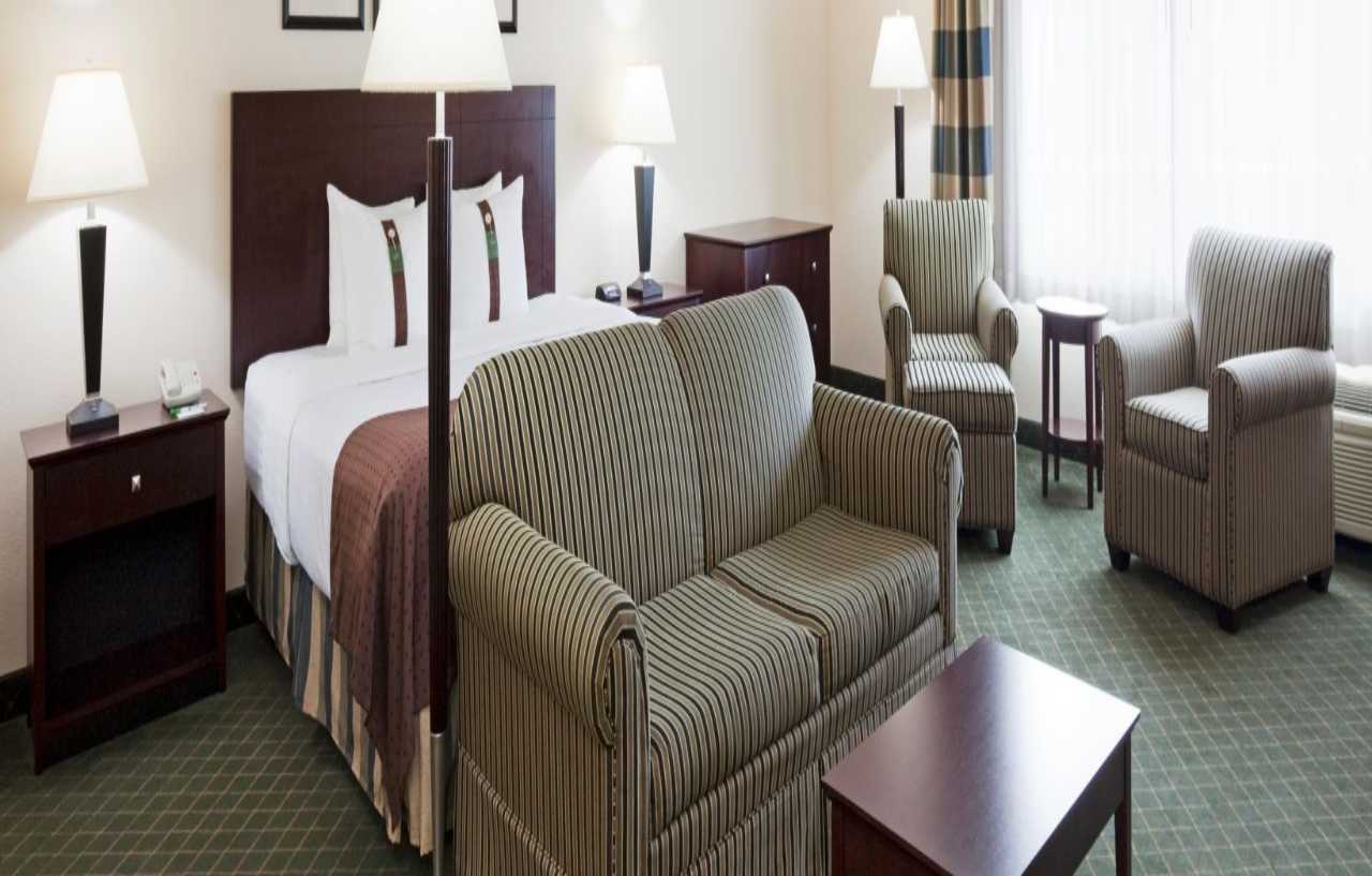 Holiday Inn Conference Center Marshfield, An Ihg Hotel Zewnętrze zdjęcie